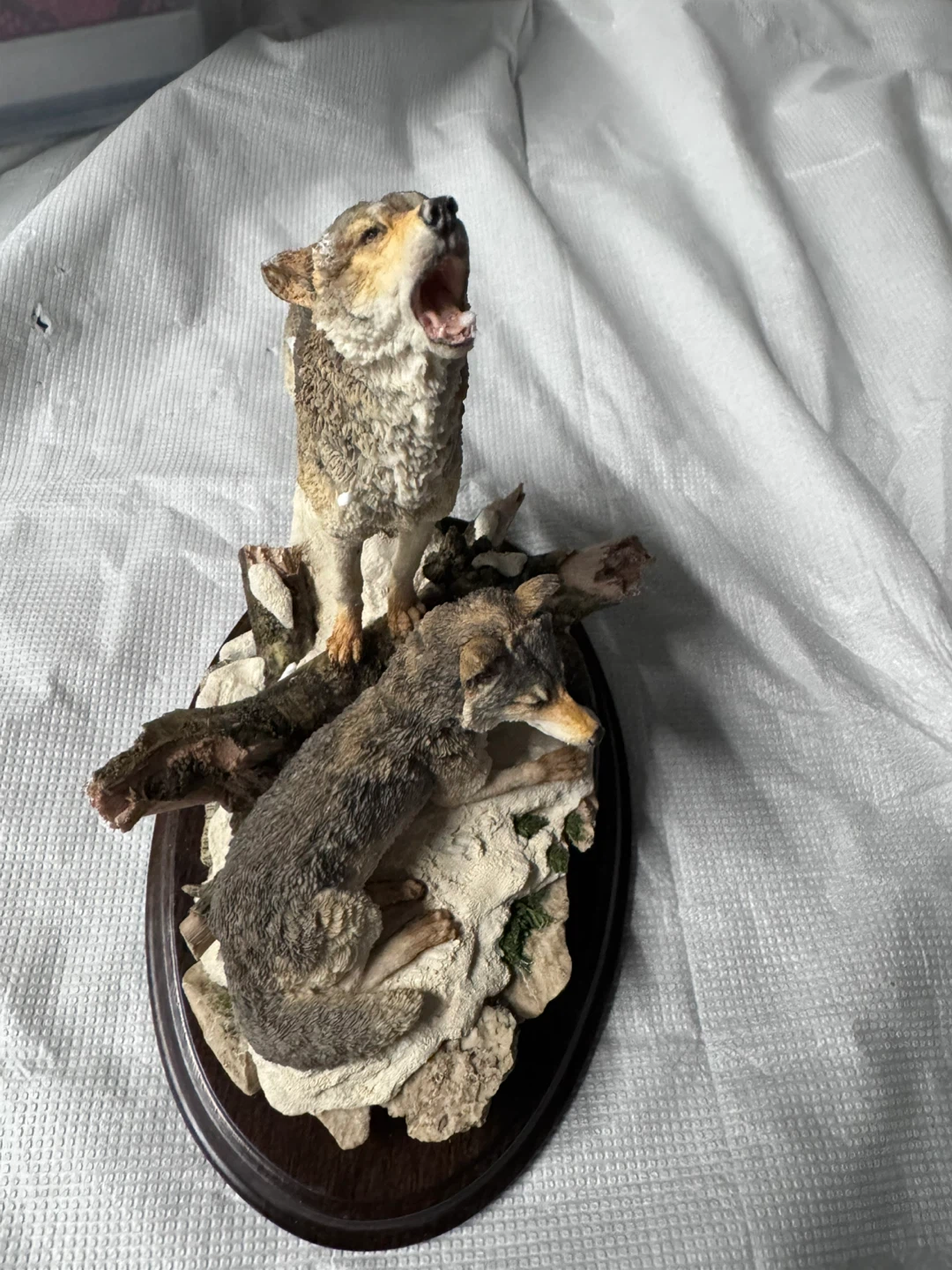 Country Artists Wolf Pair Figurine - photo 3