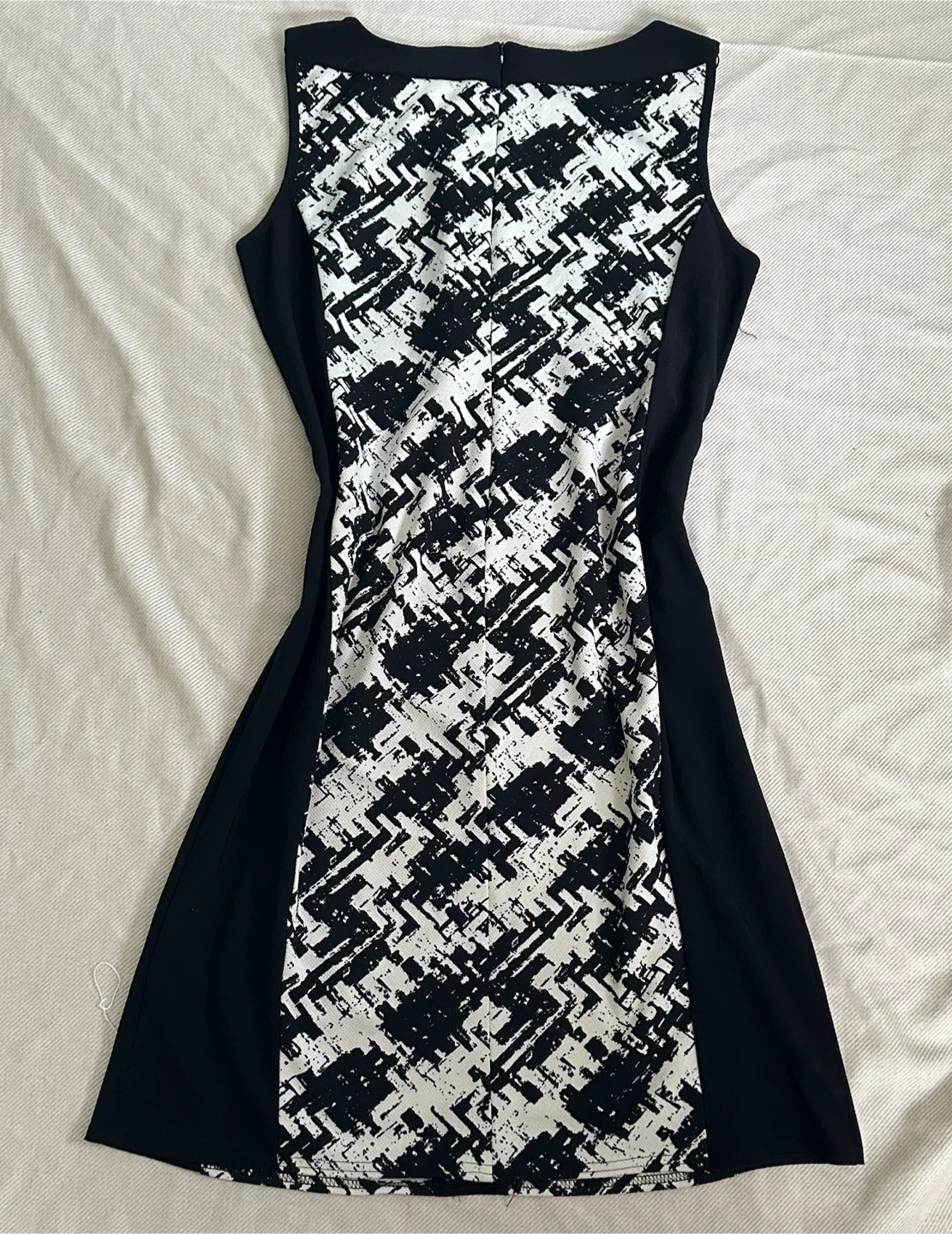 R&M Richards Sleeveless Dress Black and White - photo 2