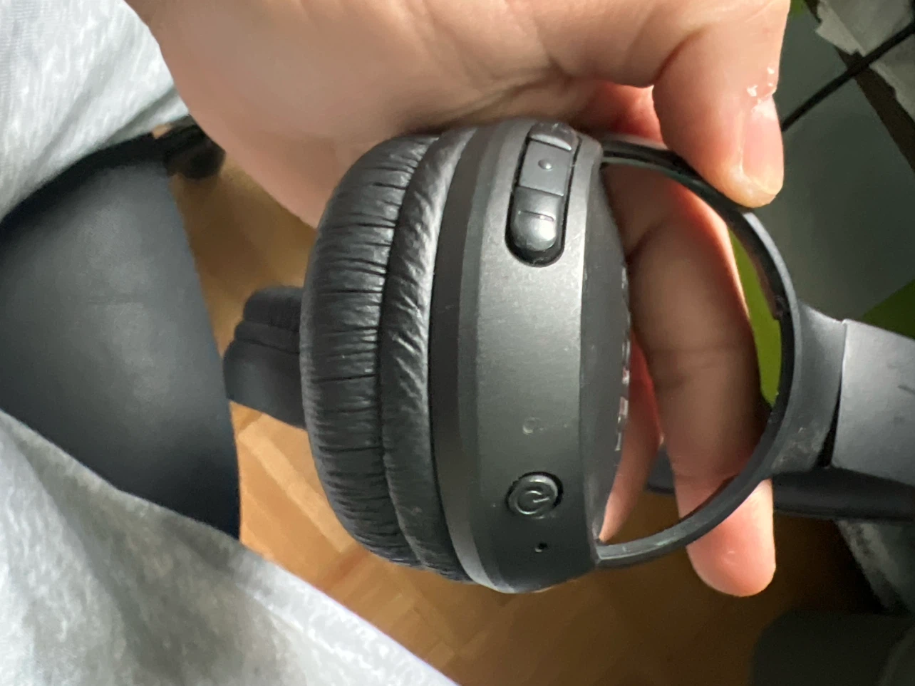 JBL Black Wireless Headphones - photo 3