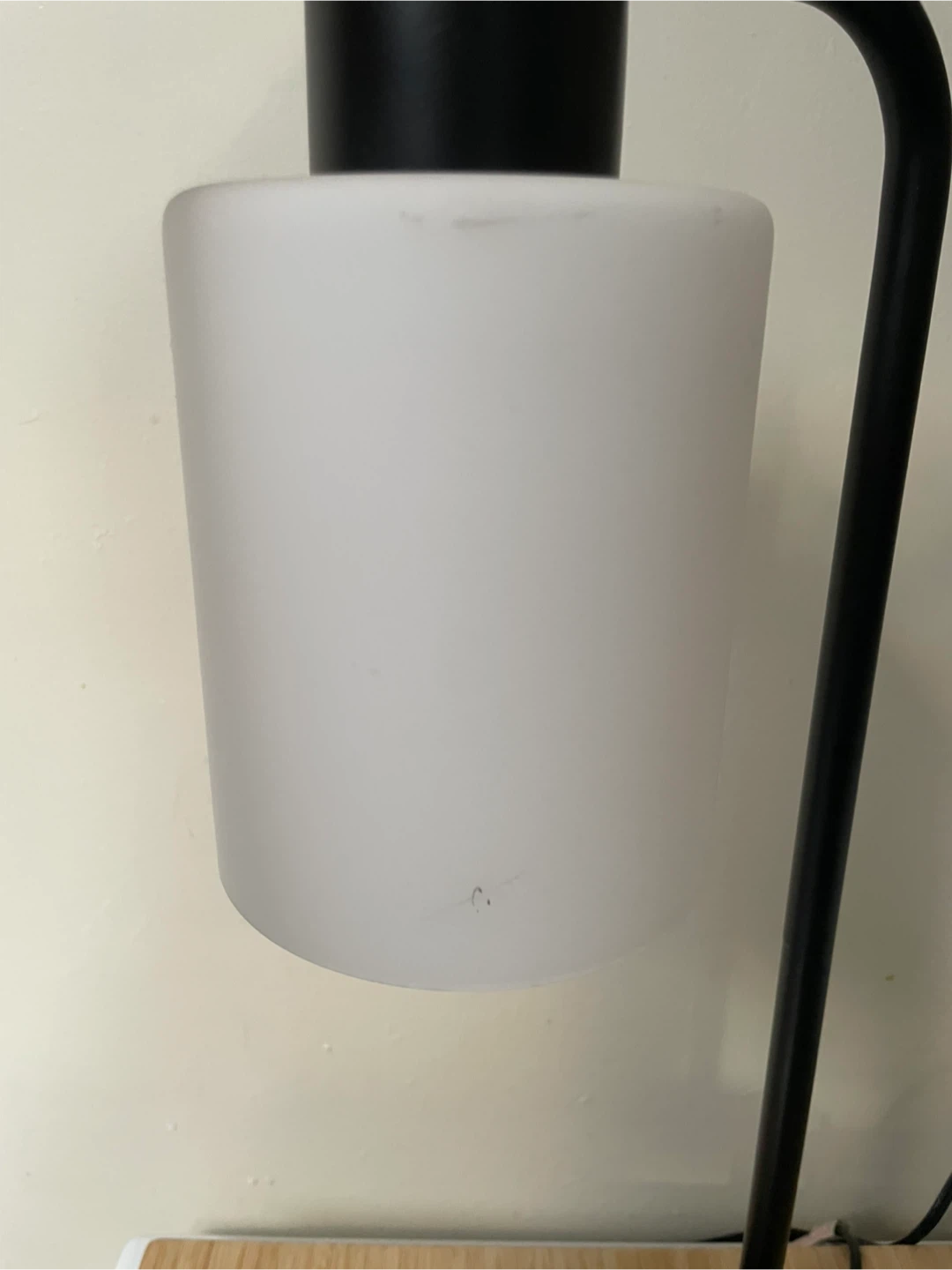 Black and white dimmable side table/night light - photo 3
