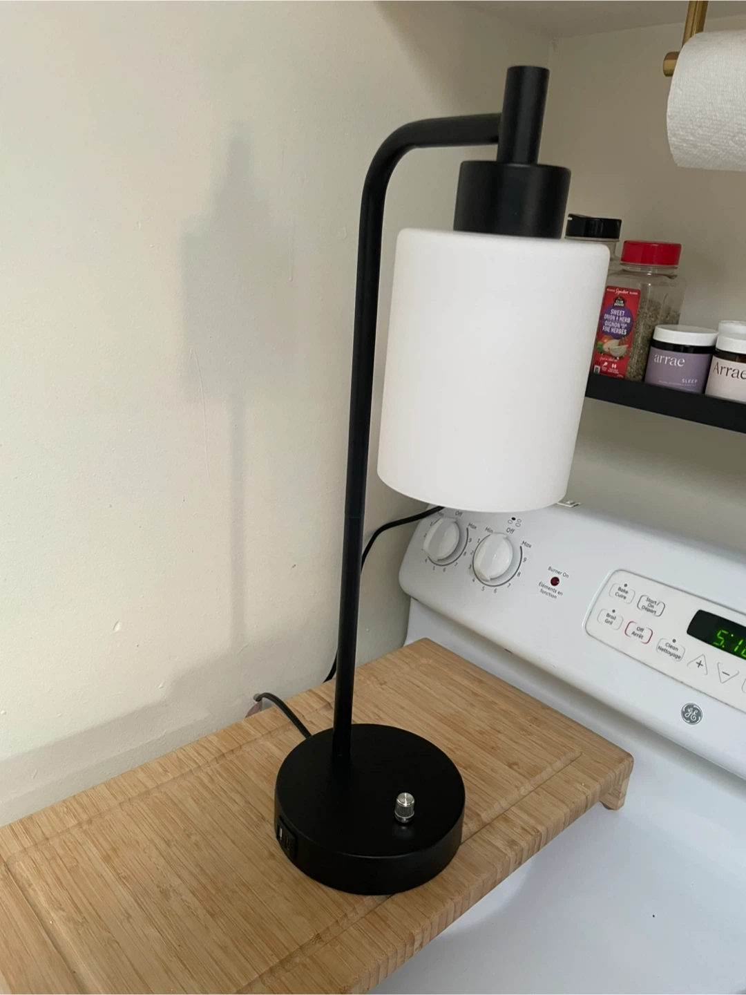 Black and white dimmable side table/night light - photo 4