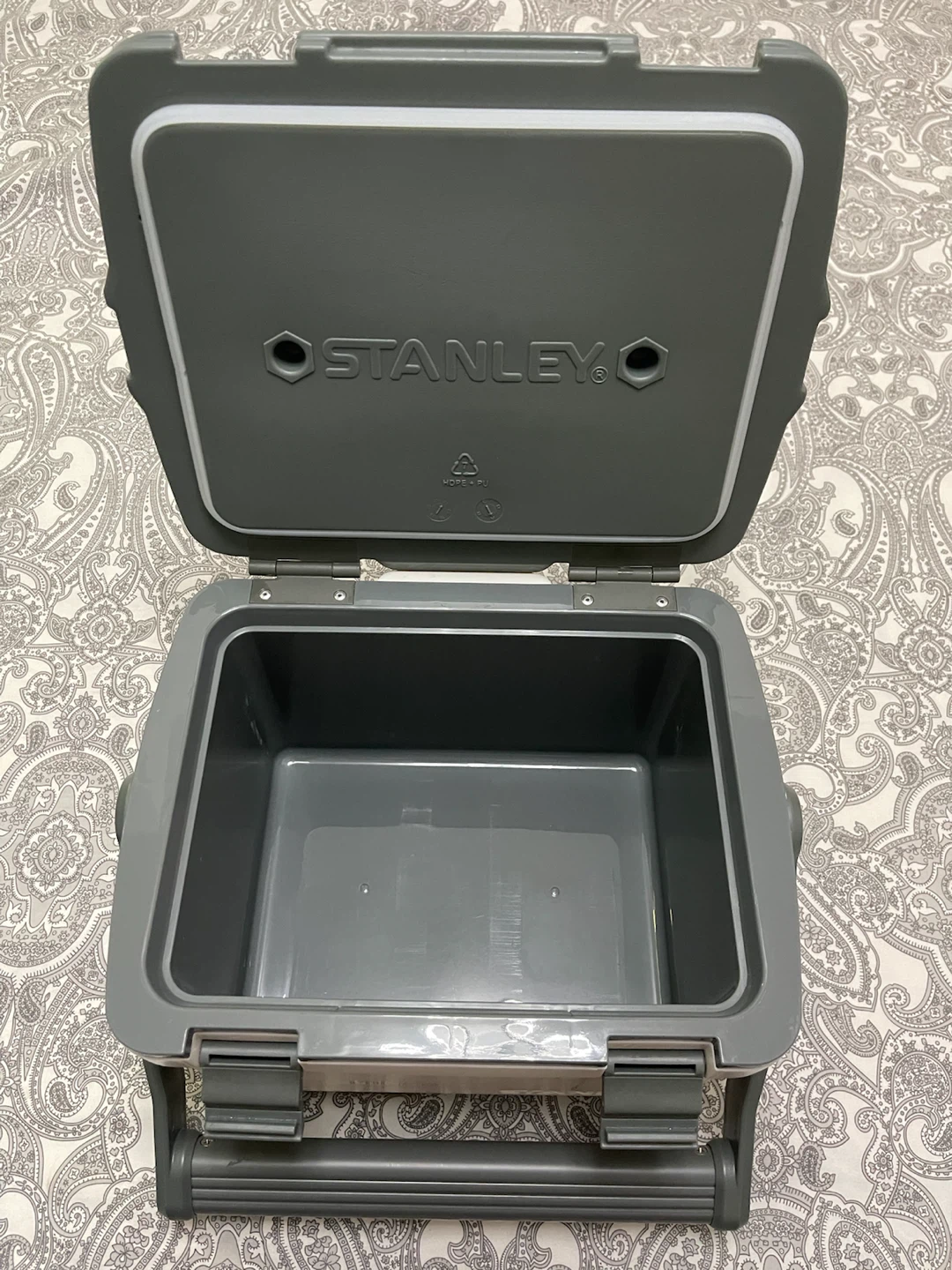 Stanley 7 Quart / 6.6 Litre Cooler brand new