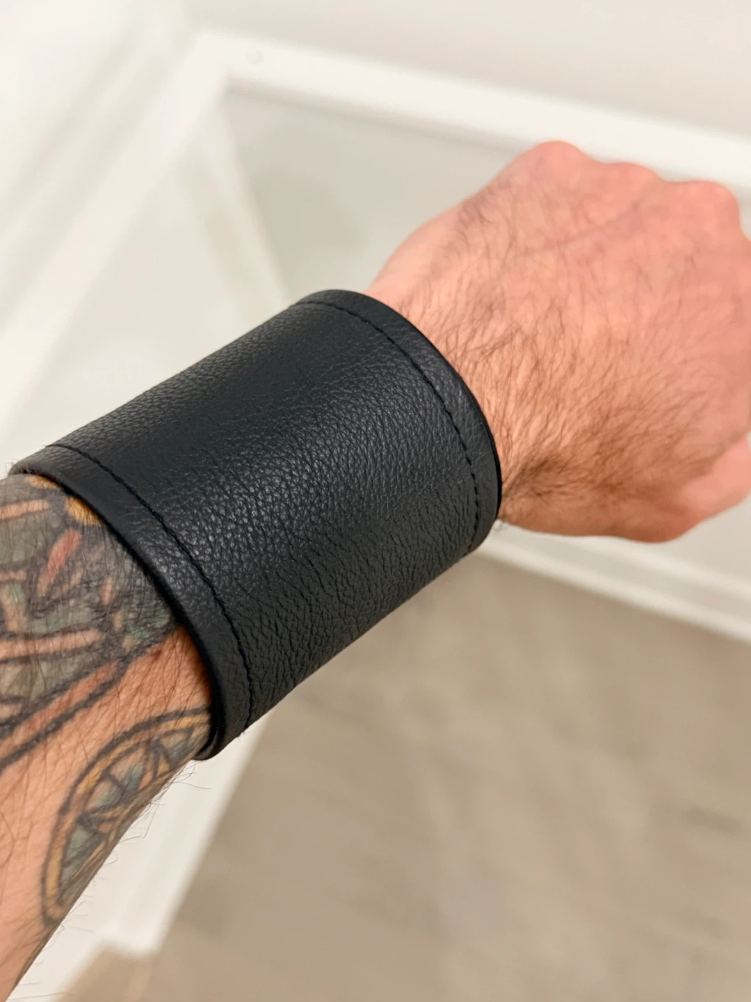 Accessoires de cuir (poignet, avant-bras, biceps) - photo 5