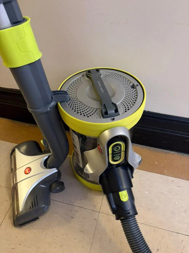 Hoover Air Revolve Canister Vacuum
