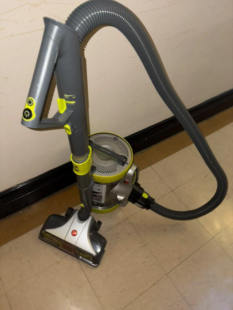 Hoover Air Revolve Canister Vacuum - photo 3