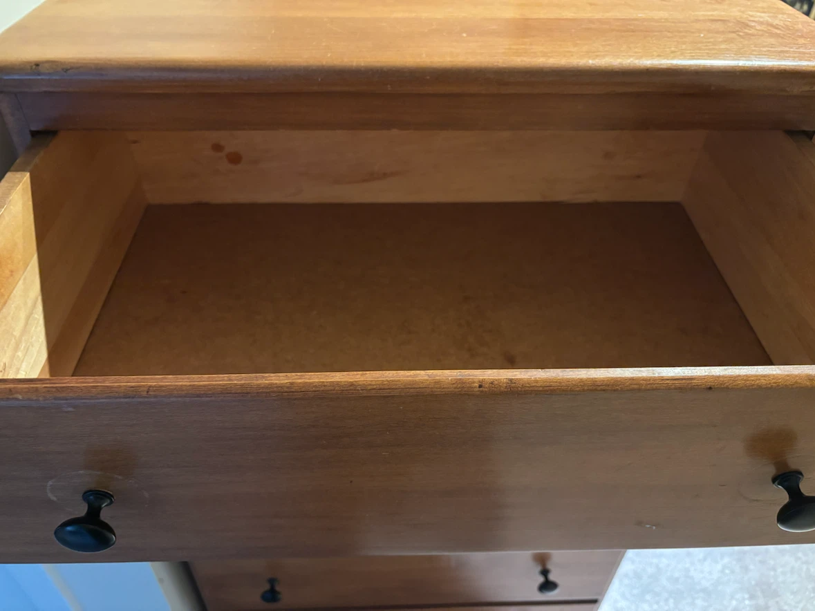 5-Drawer Wooden Dresser - photo 3