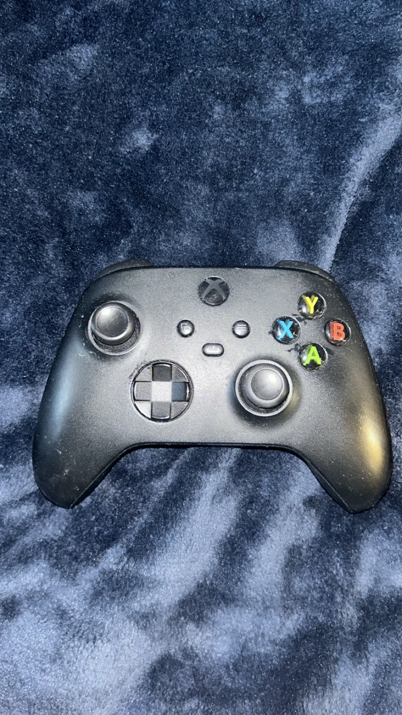 Four Xbox Wireless Controllers - photo 5