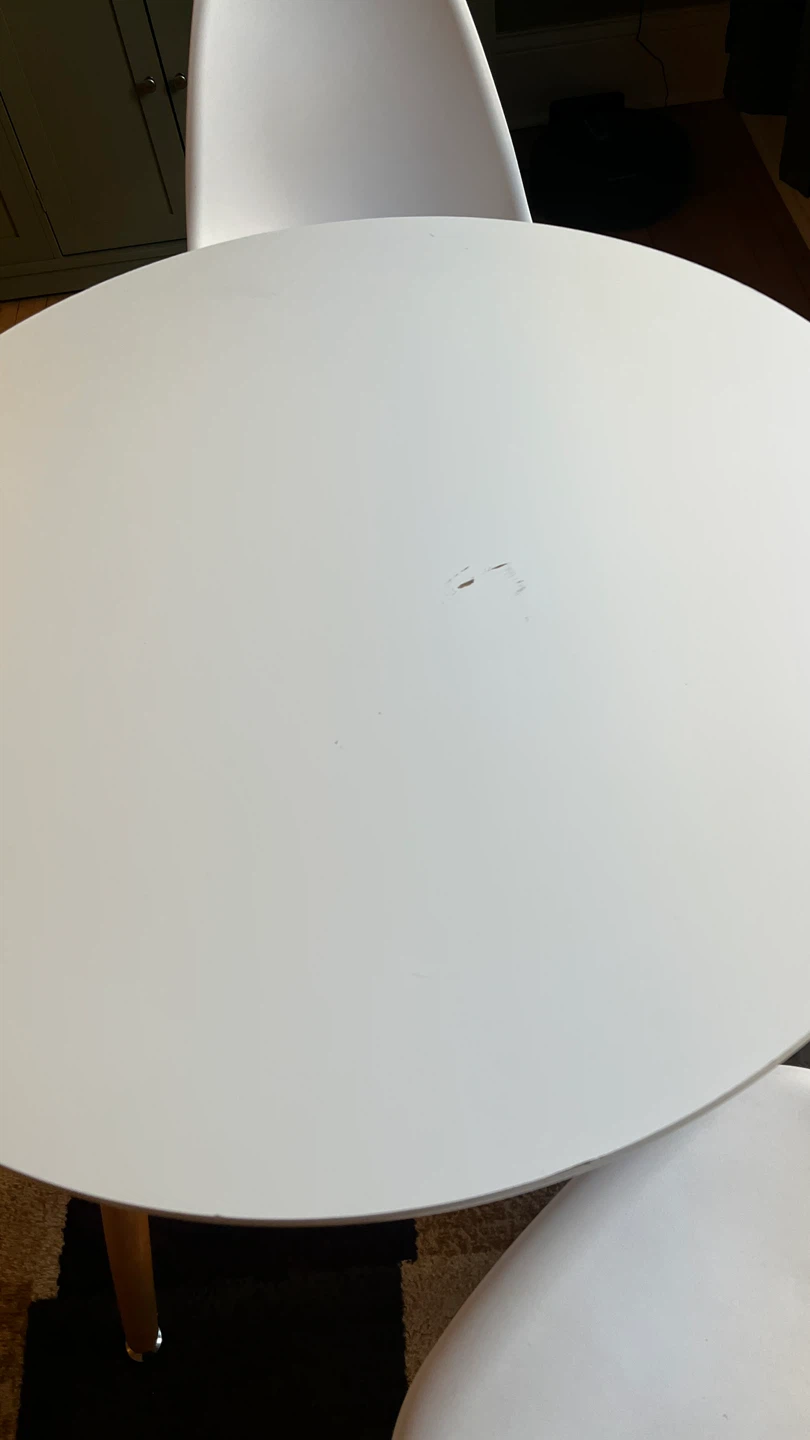 White table with chairs - photo 2