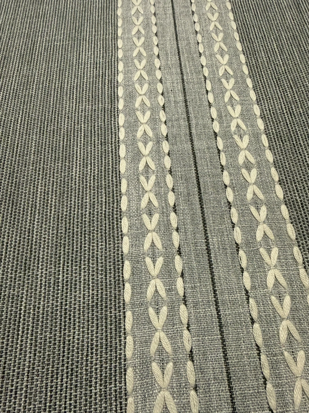 Grey and White Embroidered Table Runner - photo 3