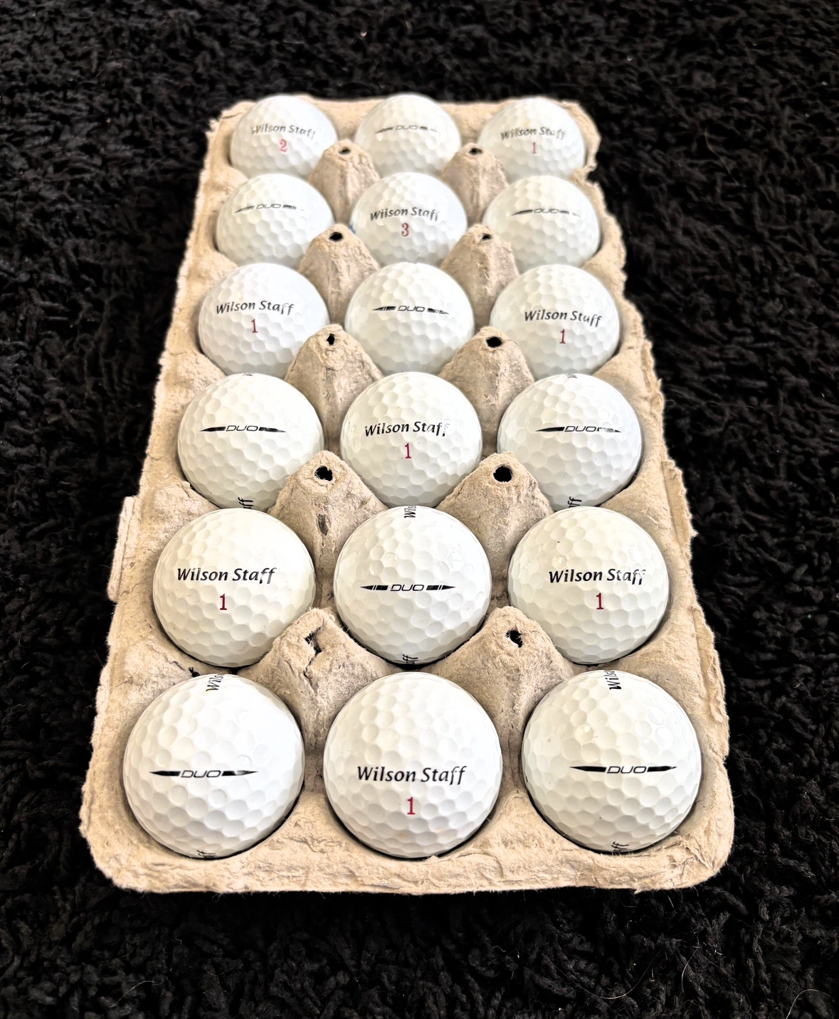 18 Wilson Duo Golf Balls