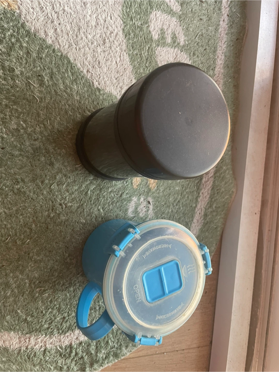 Assorted Food Containers and Travel Mugs - photo 2