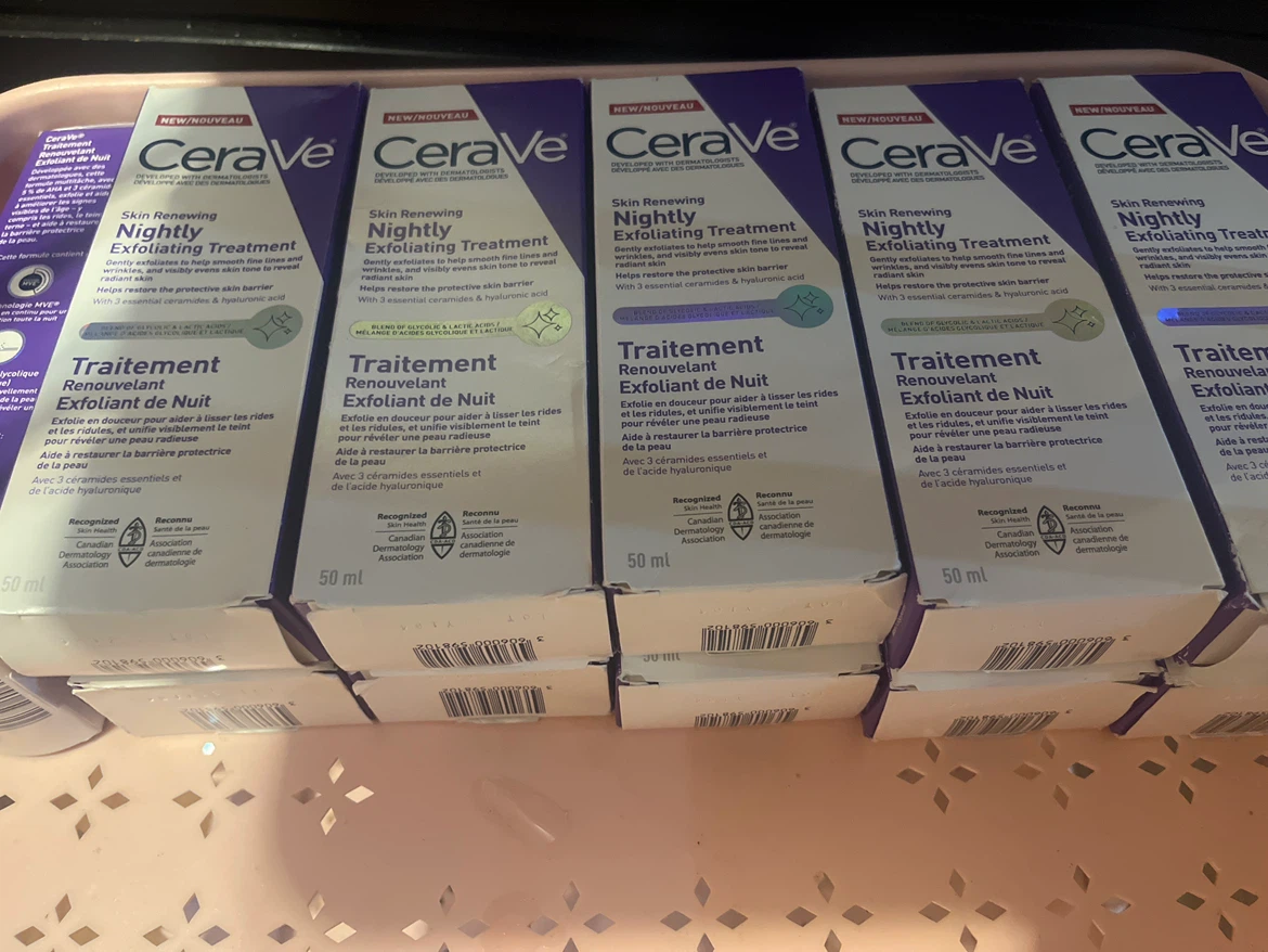 CeraVe Skin Renewing Nightly Exfoliating Treatment - photo 3