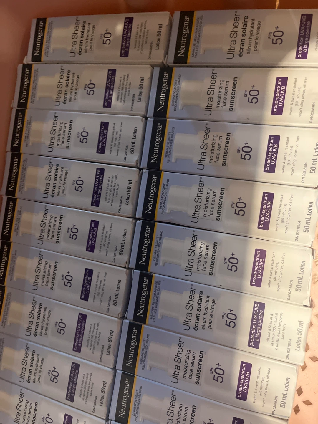 Neutrogena Ultra Sheer Face Serum Sunscreen SPF 50+