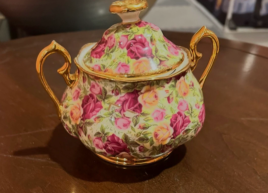 Royal Albert Old Country Roses Sugar Bowl