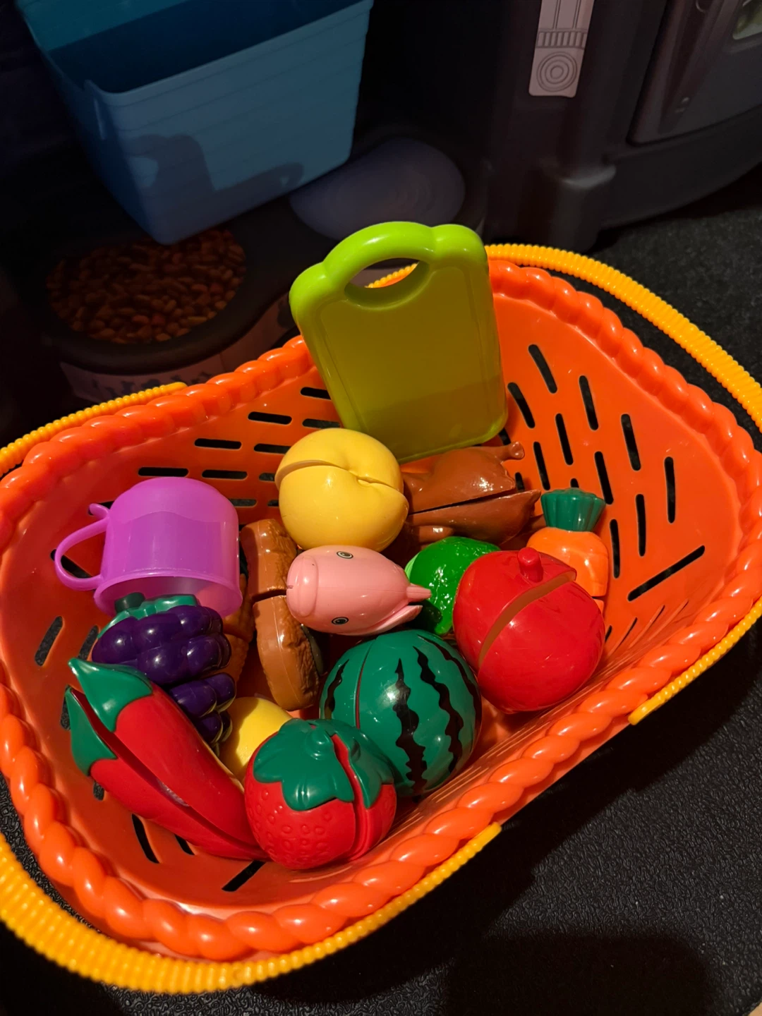 Step2  Fun with friends Like new Toddler kid  EXTRA accessories - photo 2