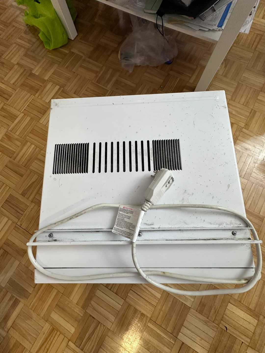 Window unit air conditioning  moving sale - photo 2