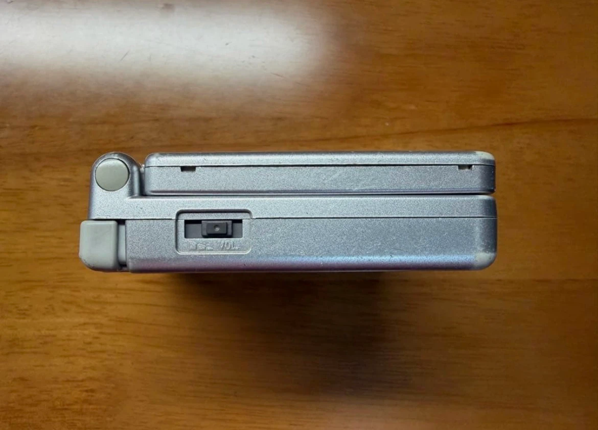 Nintendo Game Boy Advance SP Silver - photo 3