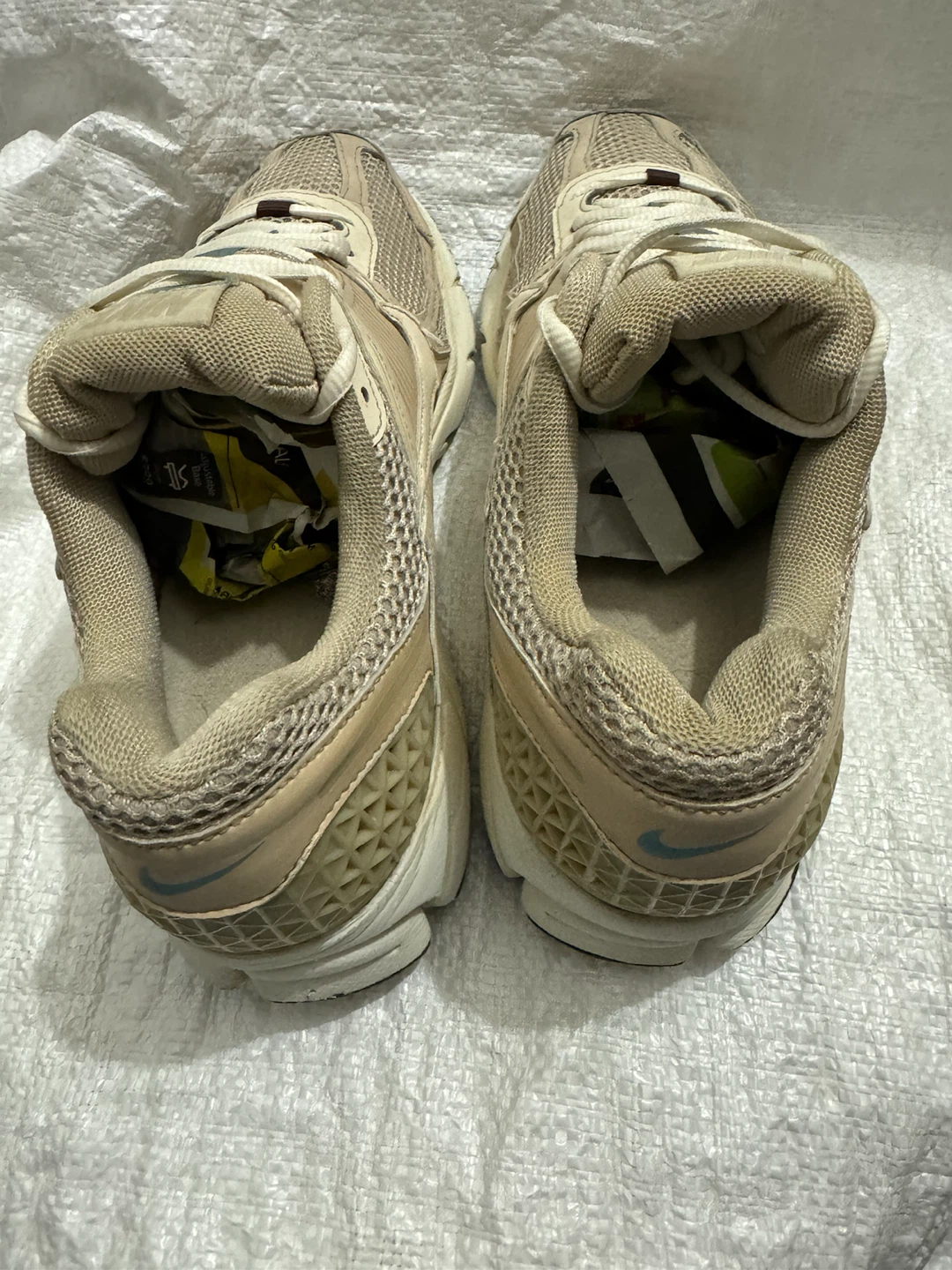 Nike Vomero 5 Shoes - photo 3