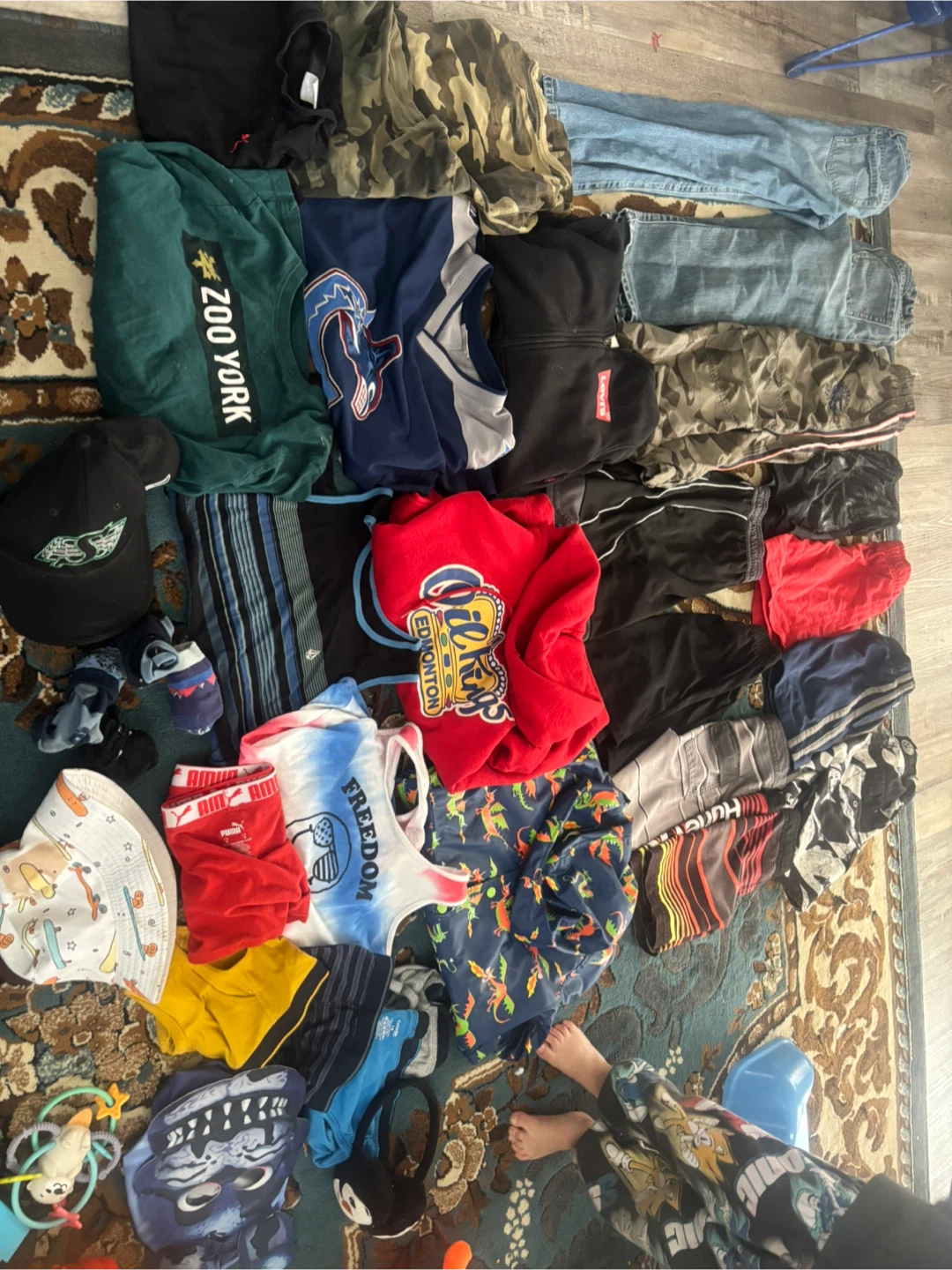 Boys Mixed Clothing Lot 7 to 8 - photo 2