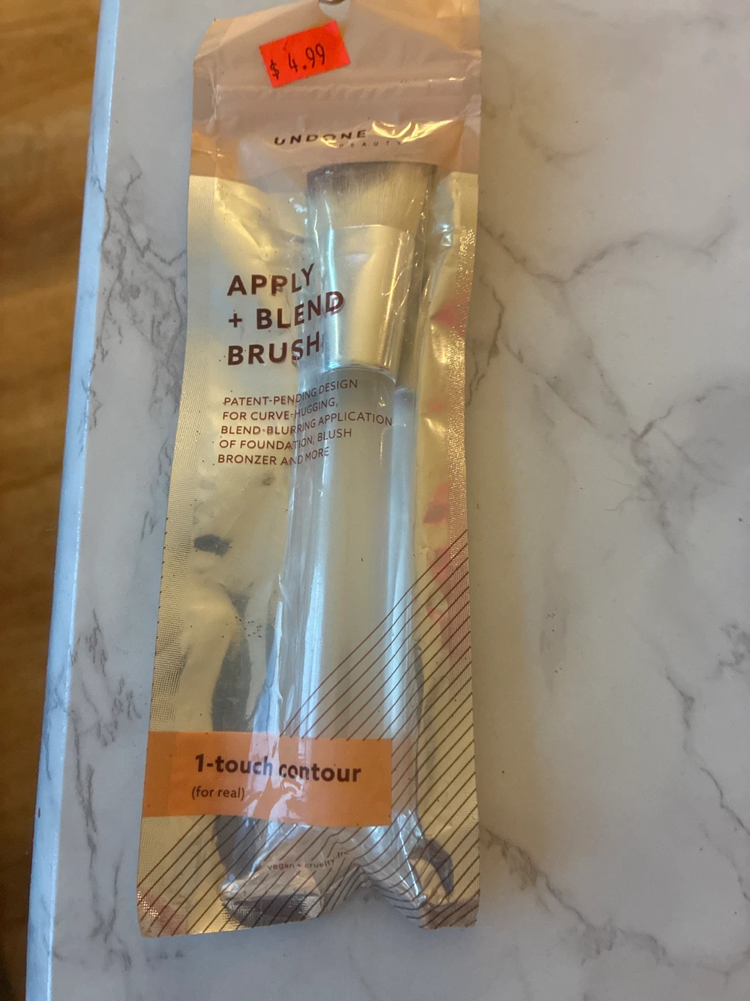 Undone Beauty Apply + Blend Brush