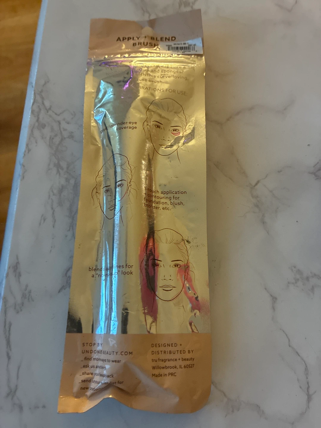 Undone Beauty Apply + Blend Brush - photo 2