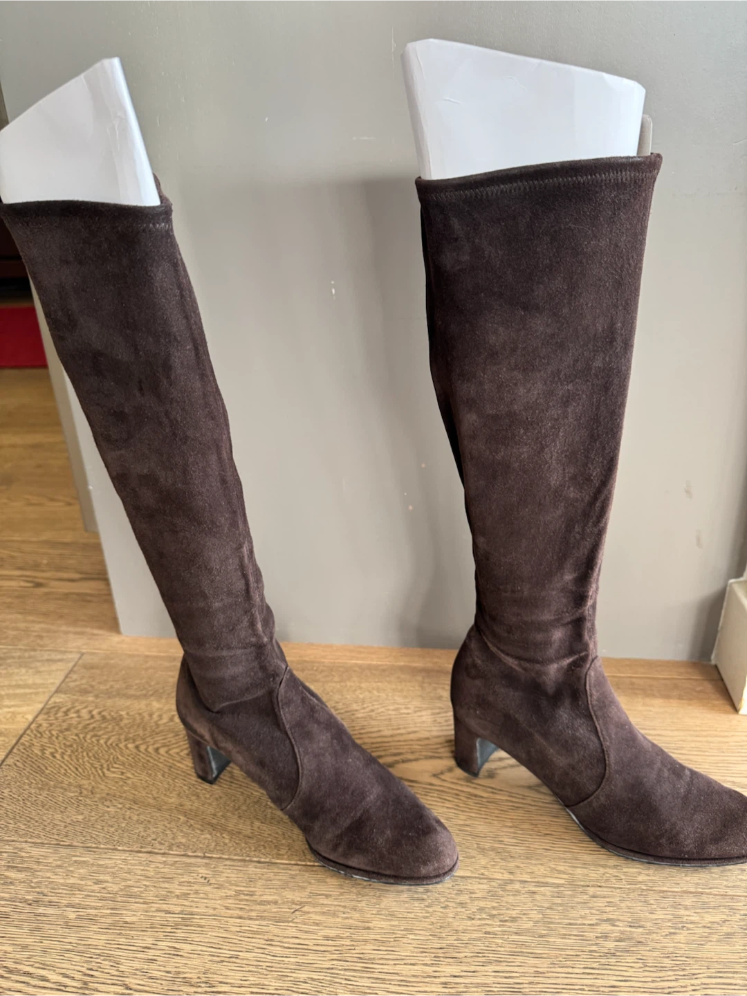 Stuart Weitzman Dark Brown Suede Boots - photo 4