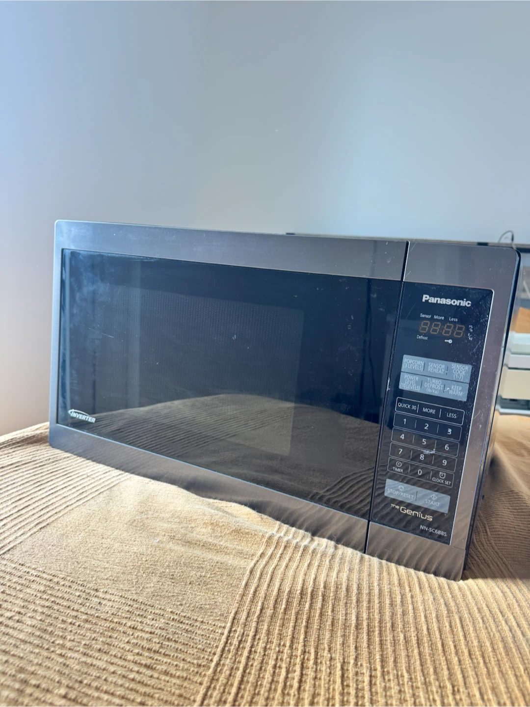 Panasonic Inverter Microwave NN-SC688S