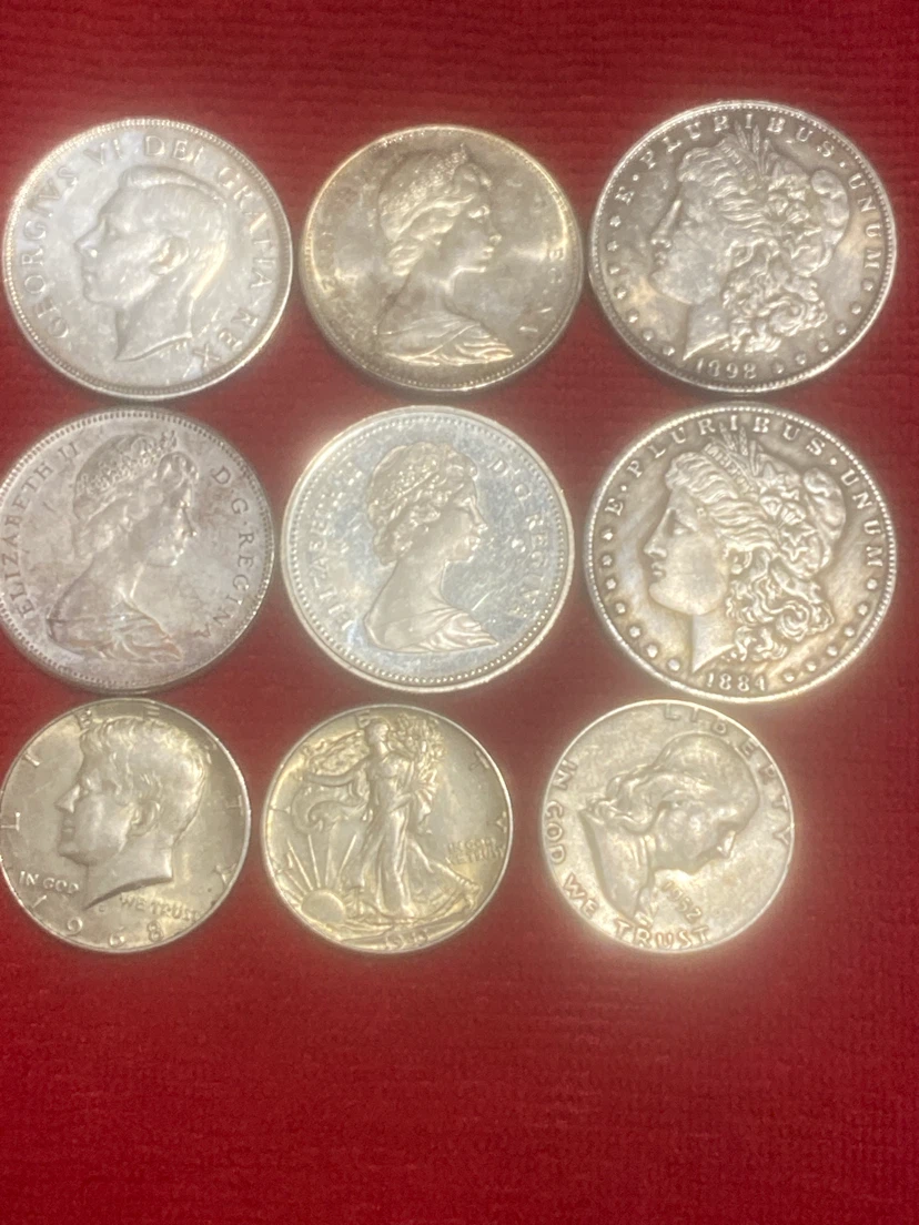 Collection of 9 Vintage  silver Canadian and American Coins - photo 3