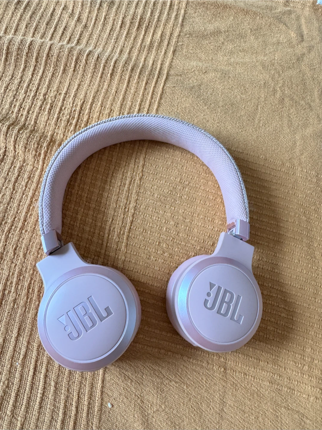 JBL Wireless Headphones – Pink