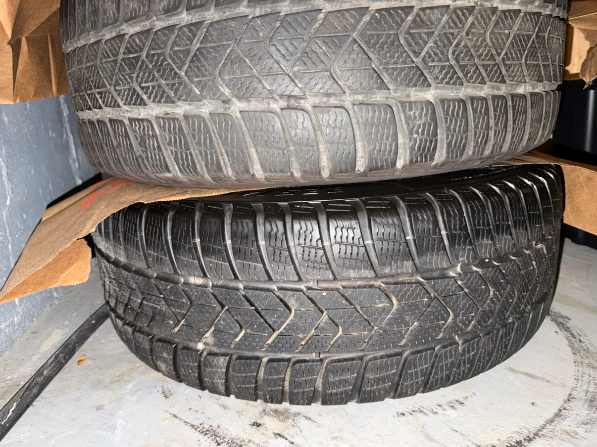 18" OEM Mercedes A Class/CLA 225-45-18 Pirelli Winter Tires - photo 4