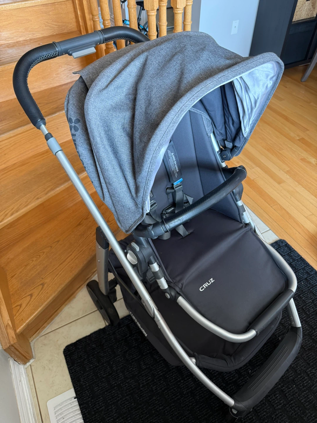 UPPAbaby CRUZ stroller - photo 4