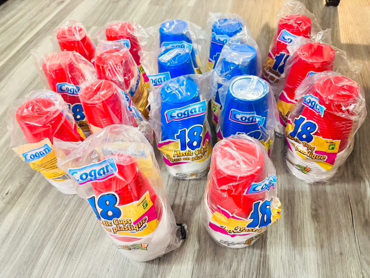 17 Packs of Cogan 18-Count Plastic Cups