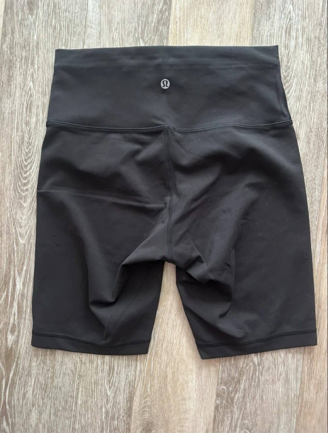 Lululemon Wunder Train High-Rise Shorts – Black, Size 8 (Medium)