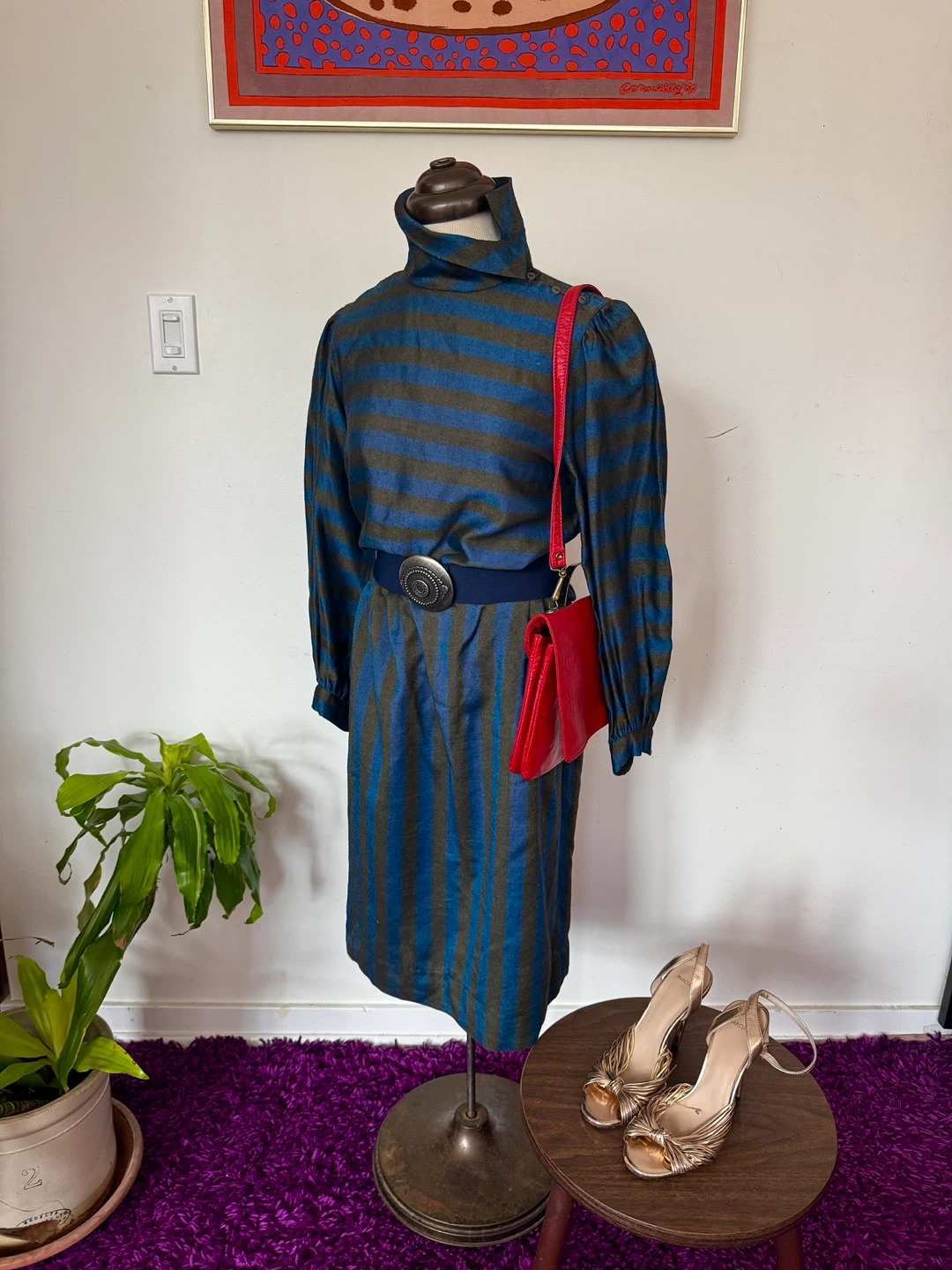 Vintage Dress Form Mannequin on Heavy Brass Stand - photo 4