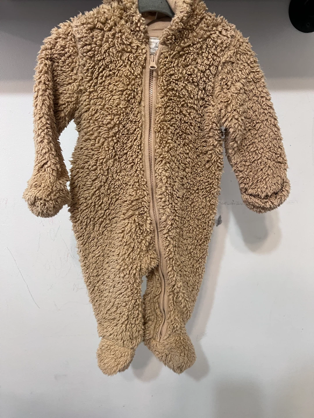 🧸 Gap Baby Teddy Sherpa One-Piece – 3–6 Months