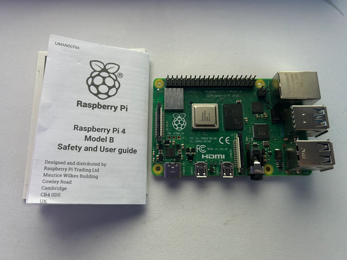 Raspberry Pi 4 Model B 4GB RAM - photo 3