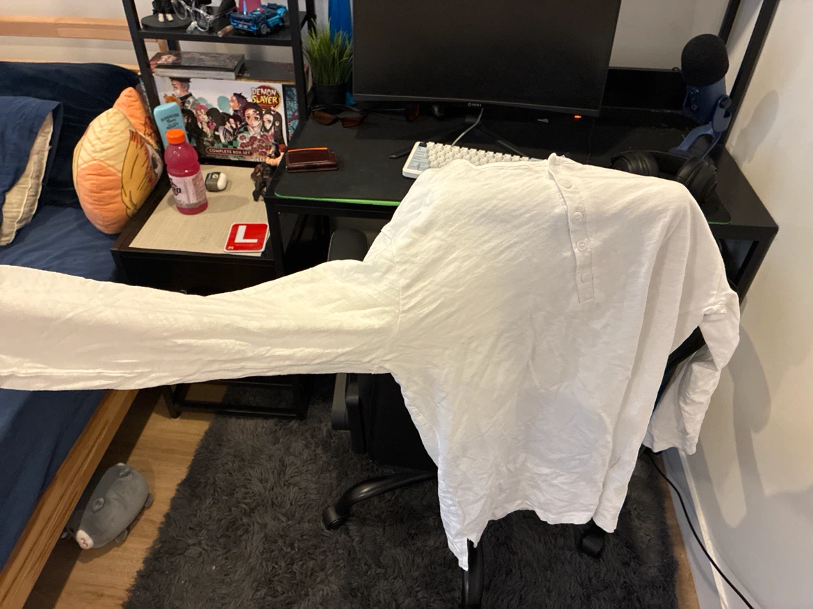 Lon sleeve shirt