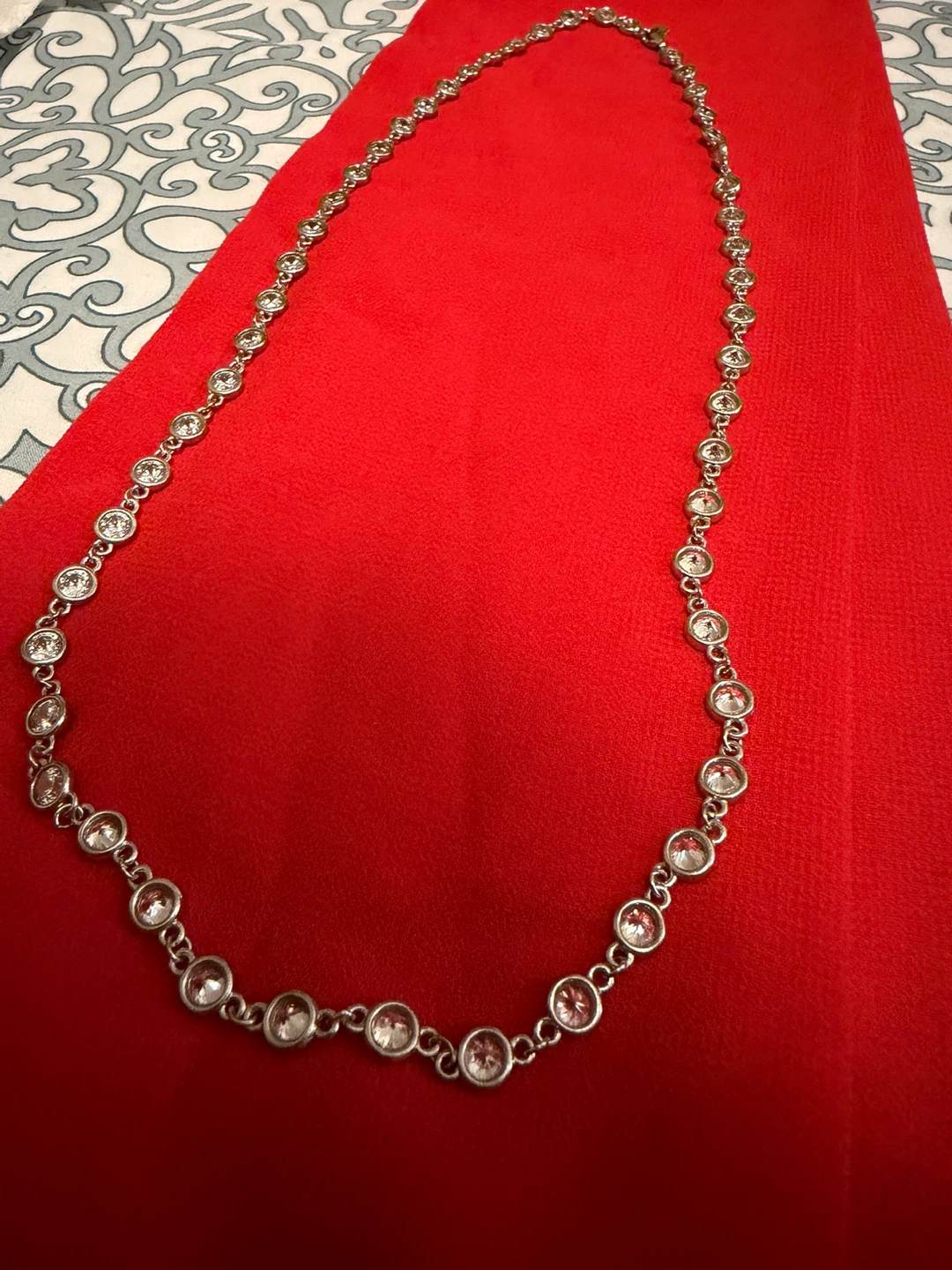 Station necklace with clear stones - photo 2