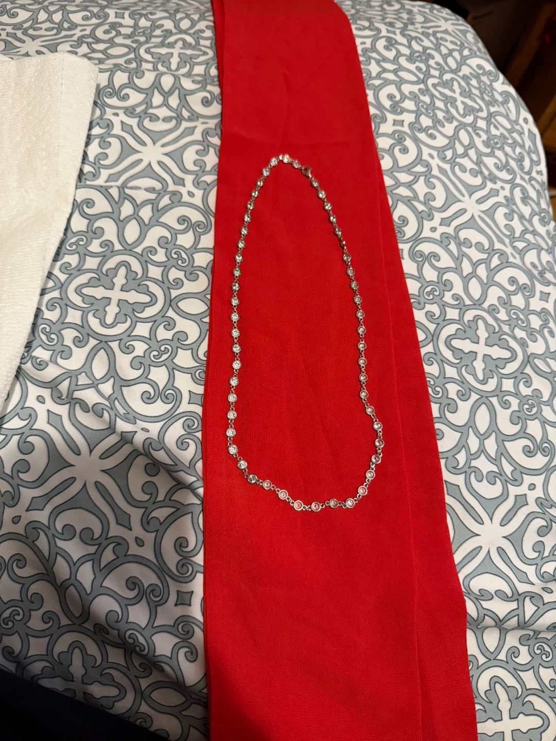 Station necklace with clear stones - photo 3