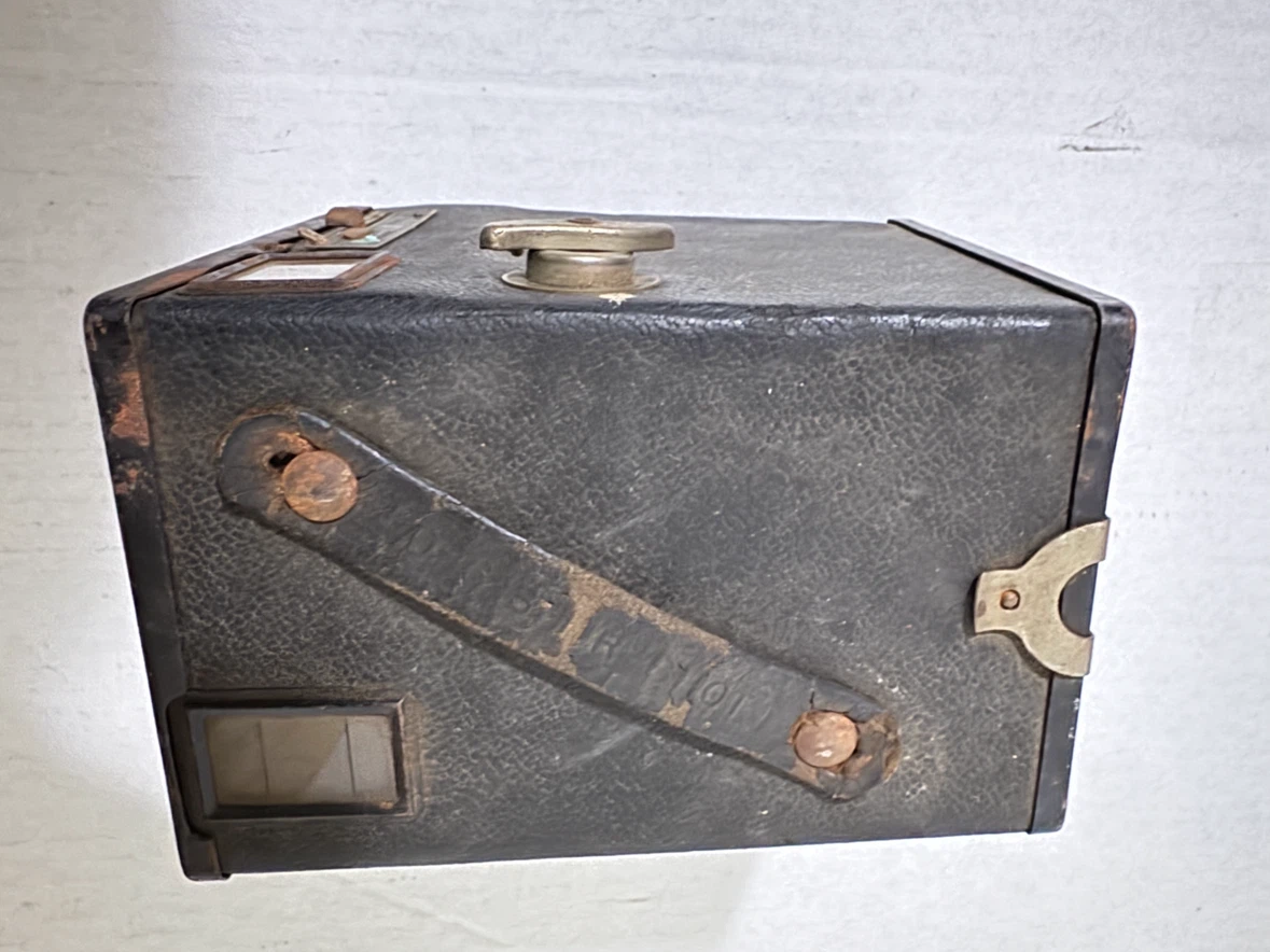 Vintage Agfa Ansco Shur-Shot Regular Box Camera - photo 4