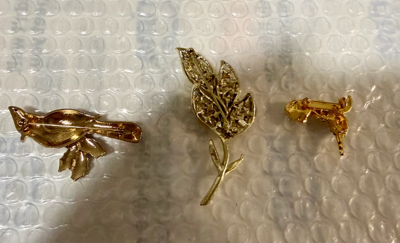 Set of 3 Vintage Style Brooches $25 for 3 - photo 2
