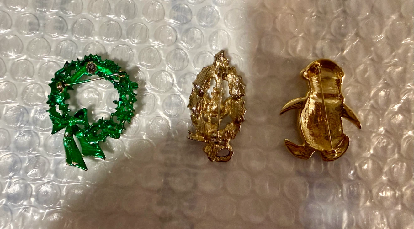 Set of 3 Christmas holiday pins $20 for all - photo 2