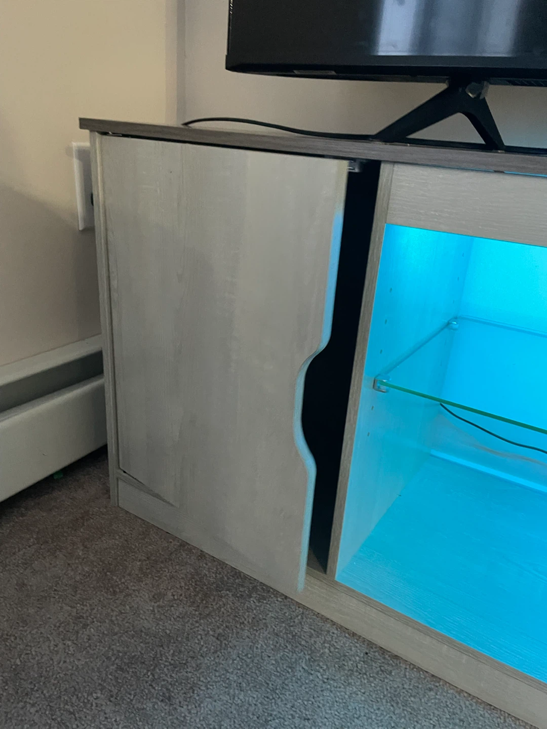 Modern LED TV Stand with Smart TV 55” - photo 4