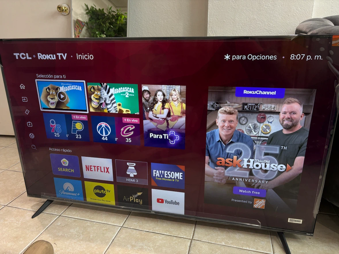 TCL Roku Smart TV 55”