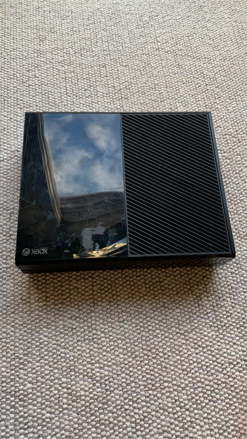 Microsoft Xbox One Console - photo 2