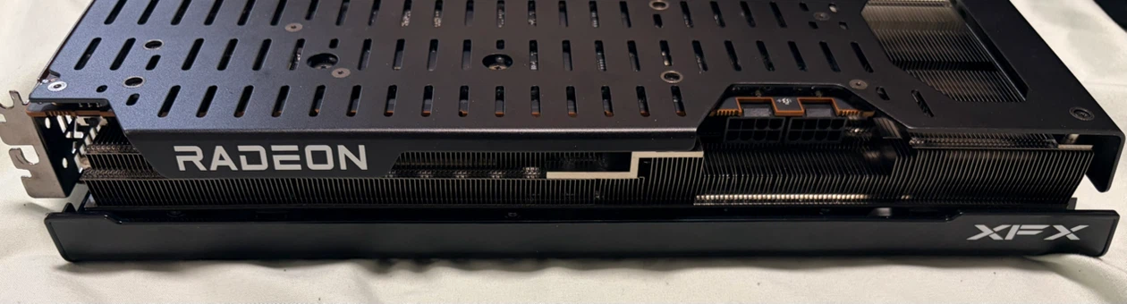 XFX AMD Radeon 7800XT 16GB Graphics Card - photo 2