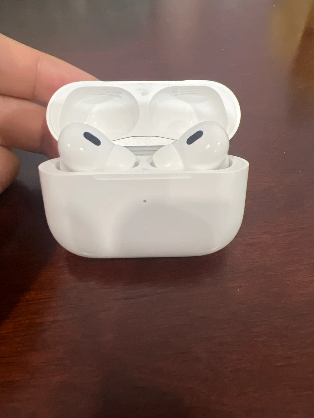 Apple AirPods Pro 2 - photo 2