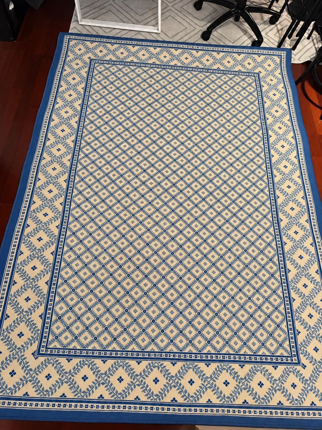 Blue and Cream Geometric Pattern Area Rug - photo 2
