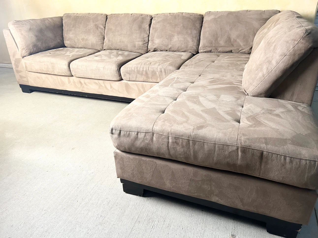 DELIVERY AVAILABLE! TAN MICROFIBER SECTIONAL FOR $400!