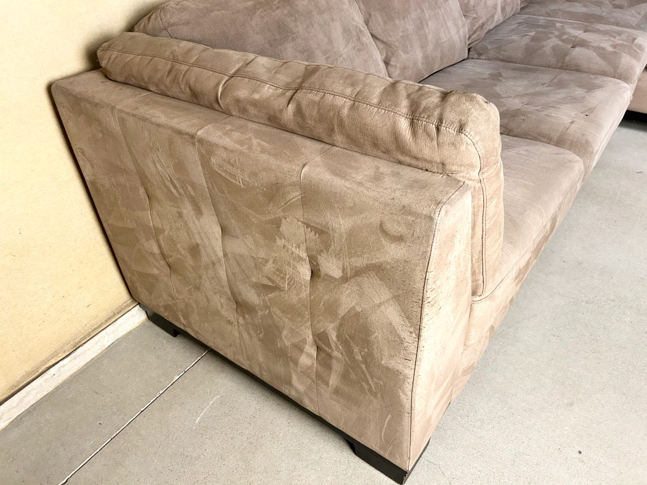 DELIVERY AVAILABLE! TAN MICROFIBER SECTIONAL FOR $400! - photo 2